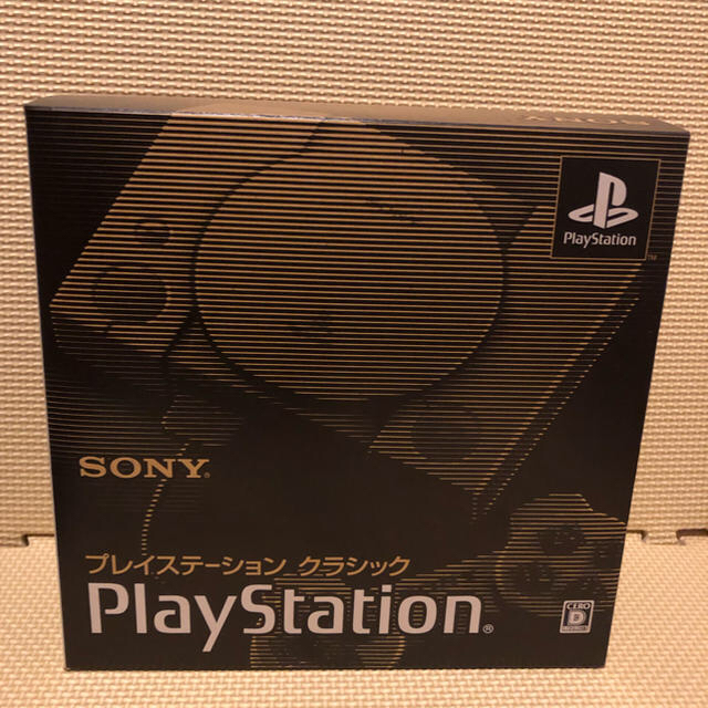 PlayStation(プレイステーション)のプレステ　クラッシック エンタメ/ホビーのゲームソフト/ゲーム機本体(家庭用ゲーム機本体)の商品写真