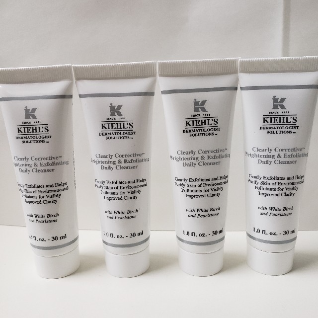 Kiehl's(キールズ)のキールズ DS クリアリーエクスフォリエーティング クレンザー 30ml×4 コスメ/美容のスキンケア/基礎化粧品(洗顔料)の商品写真