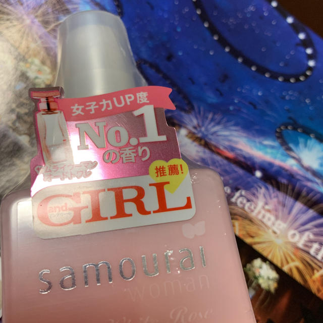 SAMOURAI(サムライ)の サムライウーマンホワイトローズフレグランスミスト コスメ/美容の香水(香水(女性用))の商品写真