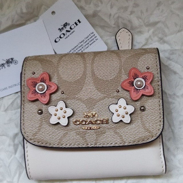 COACH レディース 三つ折り財布  F73378 フローラルアップリケ