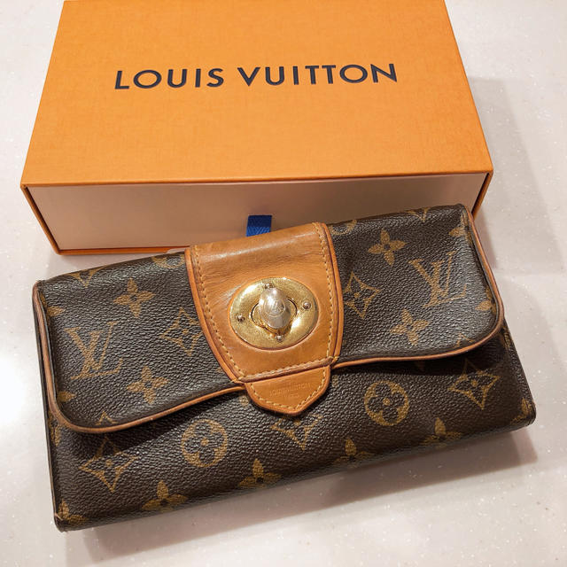 Louis Vuitton ポルトフォイユ　ボエシ　長財布　ターンロック