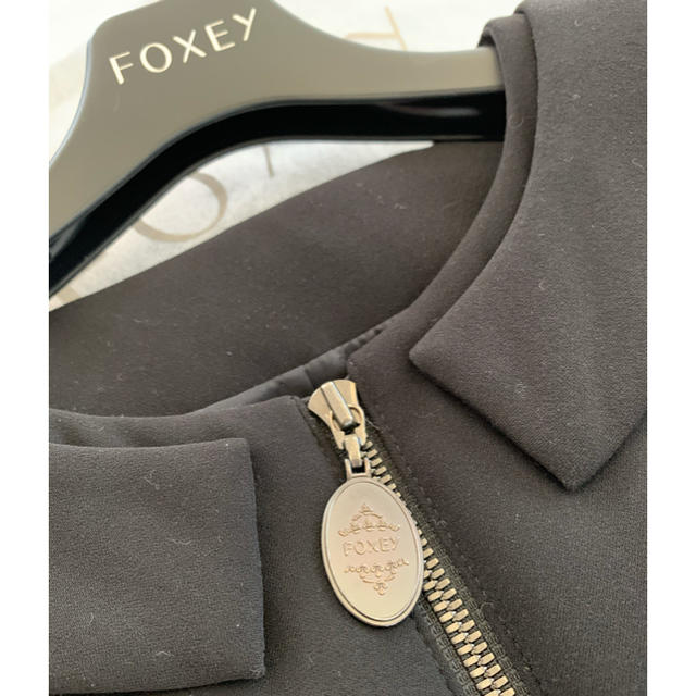 FOXEY(フォクシー)のFOXEY フォクシー　中綿コート38 ブラック レディースのジャケット/アウター(その他)の商品写真