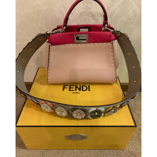 FENDI(フェンディ)の☆ひーちゃん☆様専用☆ レディースのバッグ(ハンドバッグ)の商品写真