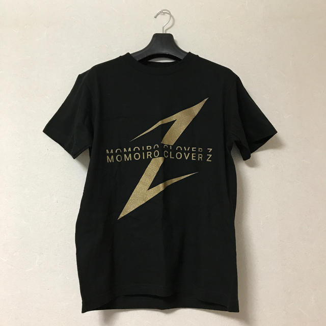 ももいろクローバーZ(モモイロクローバーゼット)の「MOMOIRO CLOVER Z」Tシャツ エンタメ/ホビーのタレントグッズ(アイドルグッズ)の商品写真