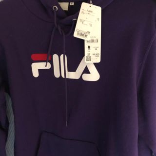 フィラ(FILA)のフィラ  パーカー　紫　Mサイズ　BTS(パーカー)