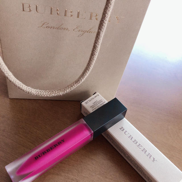 BURBERRY(バーバリー)のBURBERRY リキッド リップベルベット #49 コスメ/美容のベースメイク/化粧品(リップグロス)の商品写真