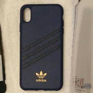 アディダス(adidas)の再値下げ！iPhone XS Max ケース adidas アディダス(iPhoneケース)