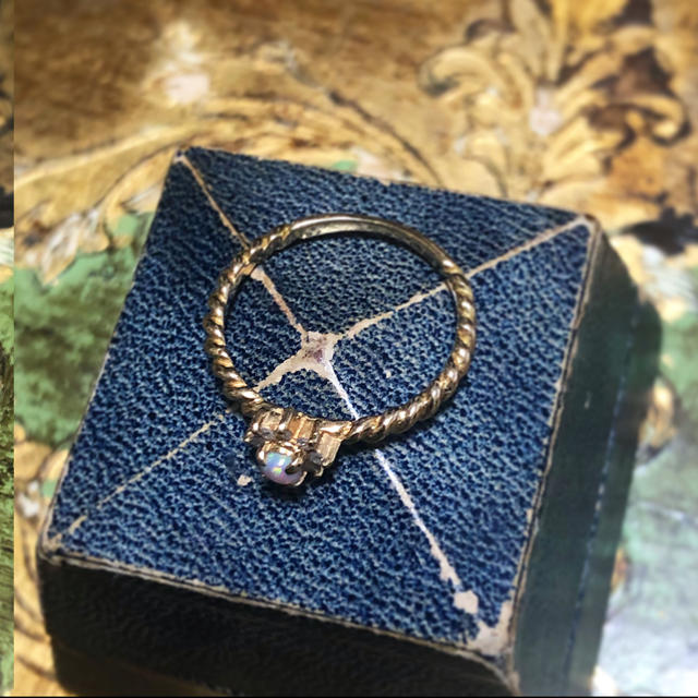 agete(アガット)のvintage k18YG オパール&ダイヤモンドリング レディースのアクセサリー(リング(指輪))の商品写真