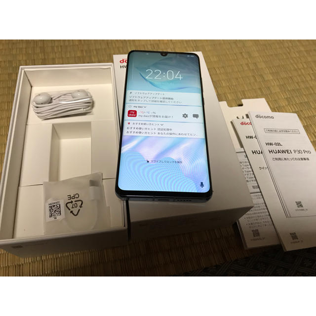 ANDROID(アンドロイド)のdocomo huawei p30 pro HW-02L ブリージングクリスタル スマホ/家電/カメラのスマートフォン/携帯電話(スマートフォン本体)の商品写真