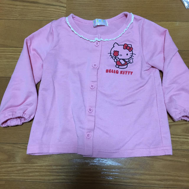 サンリオ(サンリオ)のサイズ90 キティ カーディガン キッズ/ベビー/マタニティのキッズ服女の子用(90cm~)(カーディガン)の商品写真