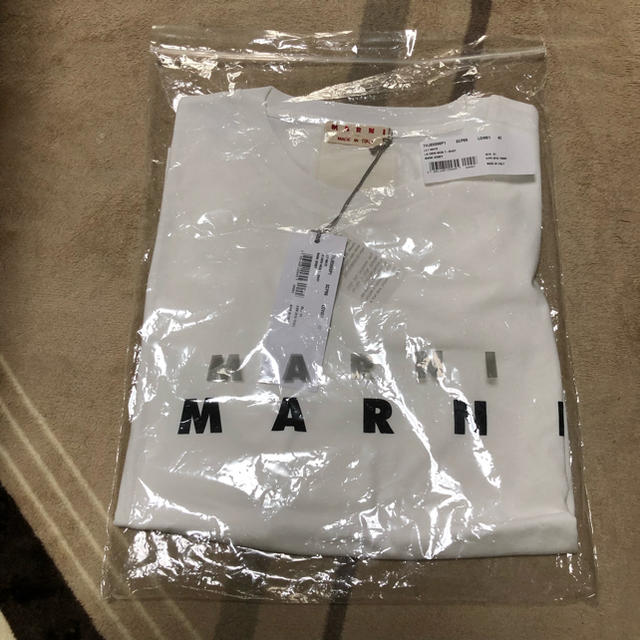 Marni(マルニ)のMARNI Long Sleeve Crew Neck 新品未使用品 メンズのトップス(Tシャツ/カットソー(七分/長袖))の商品写真