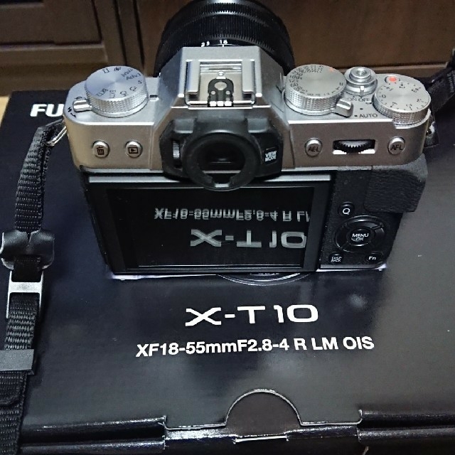 富士フイルム(フジフイルム)のFUJIFILM X-T10 スマホ/家電/カメラのカメラ(ミラーレス一眼)の商品写真