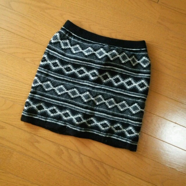 ROSE BUD(ローズバッド)のローズバット☆ニットミニスカート レディースのスカート(ミニスカート)の商品写真