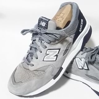 ニューバランス(New Balance)の
定2万限定エリート!ニューバランス1600高級スニーカー灰黒!超希少25!

(スニーカー)