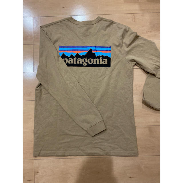 patagonia(パタゴニア)のパタゴニア　tシャツ　ロングスリーブ・P-6 ロゴ・レスポンシビリティー メンズのトップス(Tシャツ/カットソー(七分/長袖))の商品写真