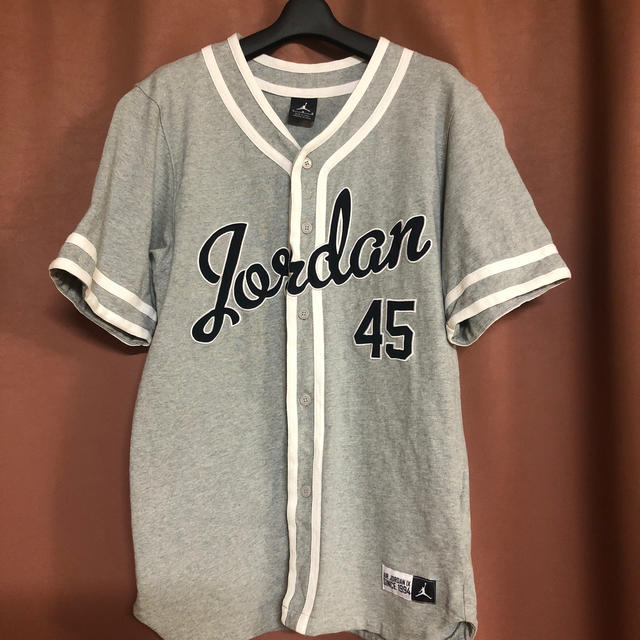 NIKE(ナイキ)のJORDAN/ジョーダン　ベースボールシャツ メンズのトップス(Tシャツ/カットソー(半袖/袖なし))の商品写真