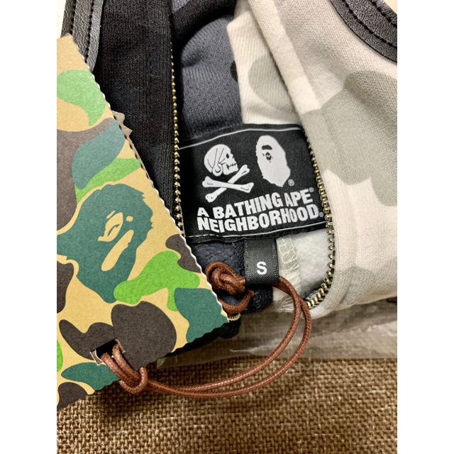 A BATHING APE(アベイシングエイプ)のBAPE NBHD SHARK FULLZIP HOODIE  メンズのトップス(パーカー)の商品写真