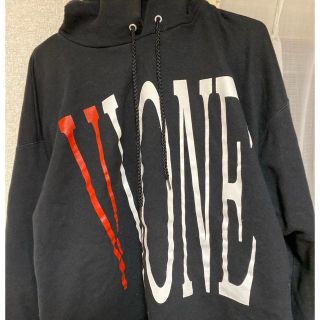 オフホワイト(OFF-WHITE)のvlone  パーカー(パーカー)