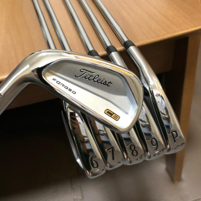 Titleist(タイトリスト)のタイトリスト CB718 DGTW AMTシャフト レフティ スポーツ/アウトドアのゴルフ(クラブ)の商品写真