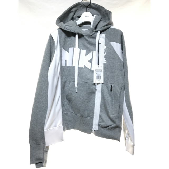 サカイ x ナイキ 19AW パーカー XSサイズ 新品 サカイ x ナイキ 19AW パーカー XSサイズ 新品