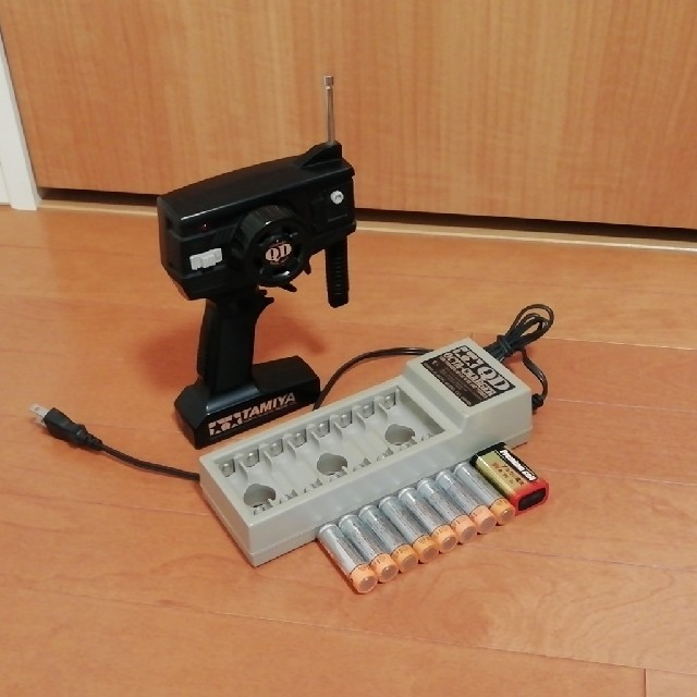 タミヤ ダッシュ3号 シューティングスター QDラジコン【充電器、充電池付】の通販 by taka's shop|ラクマ タミヤ ダッシュ3号 シューティングスター QDラジコン【充電器、充電池付】の通販 by taka's shop|ラクマ