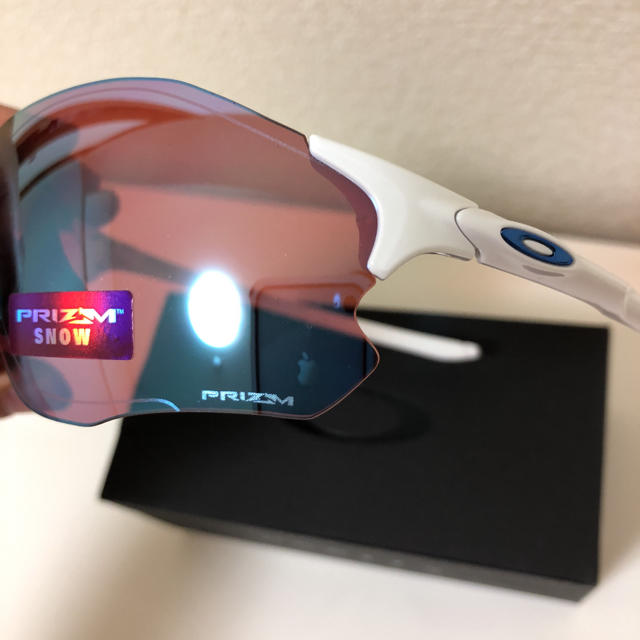 Oakley(オークリー)のOAKLEY オークリー EVZERO プリズムスノーサファイア メンズのファッション小物(サングラス/メガネ)の商品写真