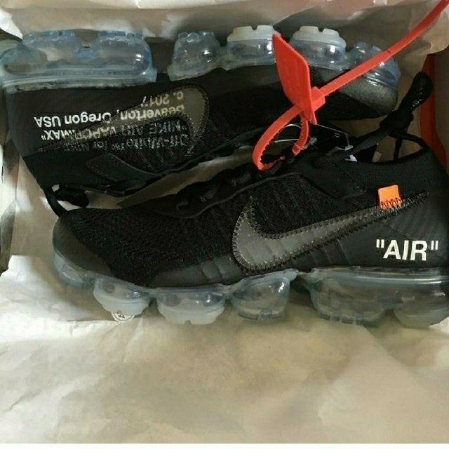 NIKE(ナイキ)の26.5 off white vapormax オフホワイト ナイキ 黒タグ付 メンズの靴/シューズ(スニーカー)の商品写真