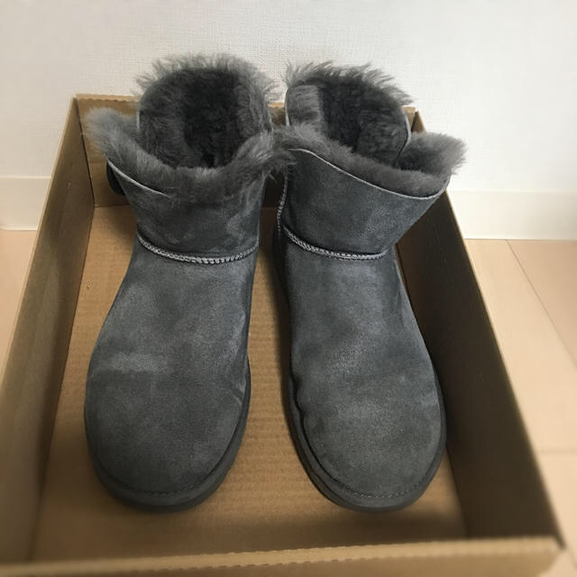 UGG(アグ)のUGGムートンブーツ レディースの靴/シューズ(ブーツ)の商品写真