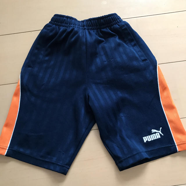 PUMA(プーマ)のPuma ハーフパンツ 120 訳あり キッズ/ベビー/マタニティのキッズ服男の子用(90cm~)(パンツ/スパッツ)の商品写真