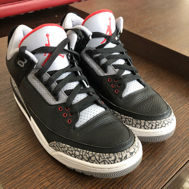 NIKE(ナイキ)のNIKE AIR JORDAN 3 OG BLACK CEMENT US10 メンズの靴/シューズ(スニーカー)の商品写真