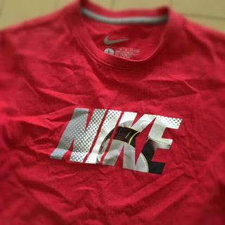 ナイキ(NIKE)のナイキ　半袖T 赤　レッド　美品(Tシャツ(半袖/袖なし))