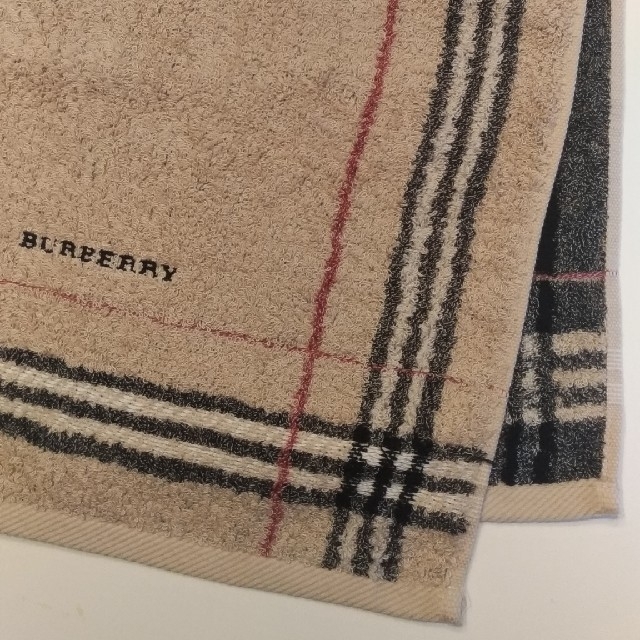 BURBERRY(バーバリー)のBURBERRYタオル インテリア/住まい/日用品の日用品/生活雑貨/旅行(タオル/バス用品)の商品写真