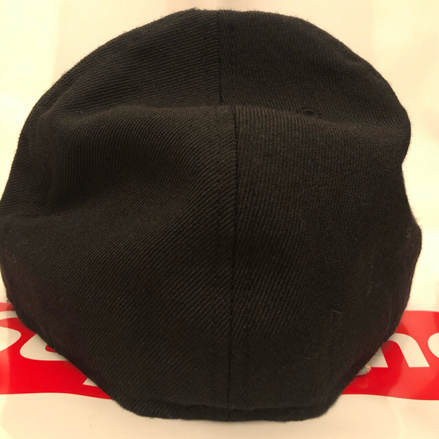 Supreme(シュプリーム)のClassic New Era Cap Supreme black 黒 メンズの帽子(キャップ)の商品写真