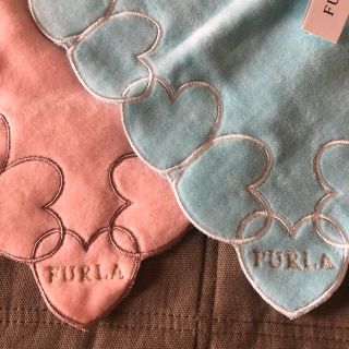 フルラ(Furla)の💕FURLAタオルハンカチ2枚組☘️(ハンカチ)