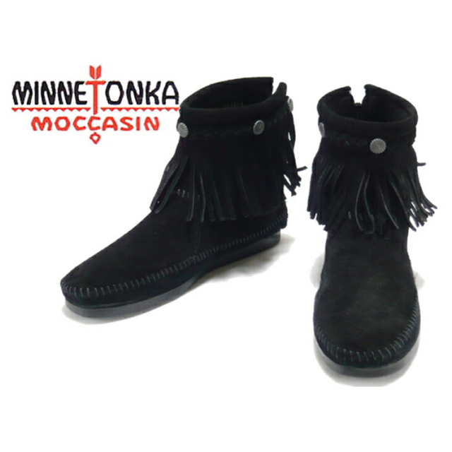 Minnetonka(ミネトンカ)の新品　ミネトンカ　フリンジ　ブーツ　黒　6 レディースの靴/シューズ(ブーツ)の商品写真