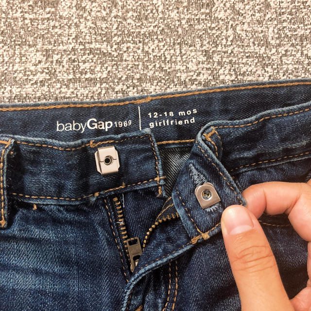 babyGAP(ベビーギャップ)のbabyGAP デニム バンツ 80 キッズ/ベビー/マタニティのベビー服(~85cm)(パンツ)の商品写真