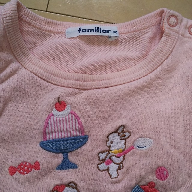 familiar(ファミリア)のfamiliar⭐️ピンク トレーナー⭐️90㎝ キッズ/ベビー/マタニティのキッズ服女の子用(90cm~)(Tシャツ/カットソー)の商品写真