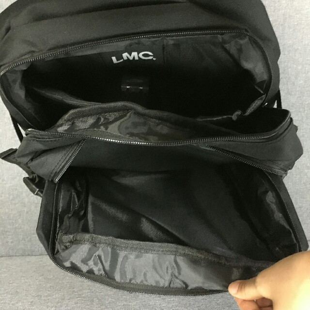 防弾少年団(BTS)(ボウダンショウネンダン)の韓国 LMC リュック 新品タグ付き レディースのバッグ(リュック/バックパック)の商品写真