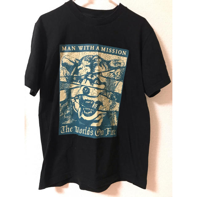 MAN WITH A MISSION(マンウィズアミッション)のThe World's On Fire ツアーTシャツ　Sサイズ メンズのトップス(Tシャツ/カットソー(半袖/袖なし))の商品写真