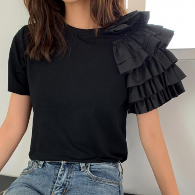 ZARA(ザラ)のBirthdaybashフリルTシャツ 週末限定SALE✨ レディースのトップス(Tシャツ(半袖/袖なし))の商品写真