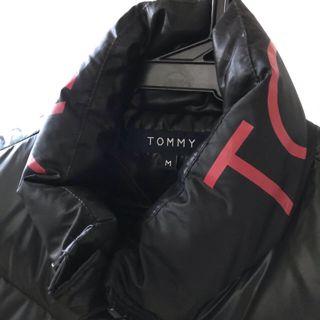 TOMMY(トミー)のTOMMY ダウンベスト 美品 メンズのジャケット/アウター(ダウンベスト)の商品写真