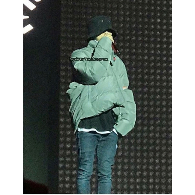 品質保証お得 balenciaga cシェイプダウンジャケットの通販 by fear