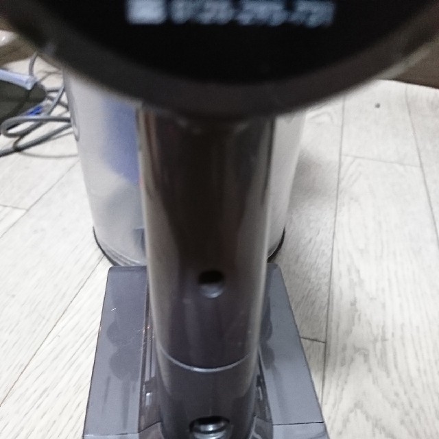 Dyson(ダイソン)のダイソンハンディクリーナーv8 スマホ/家電/カメラの生活家電(掃除機)の商品写真