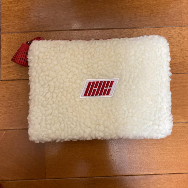 ikon ふわふわポーチ レディースのファッション小物(ポーチ)の商品写真