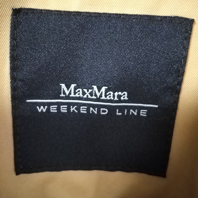 Max Mara(マックスマーラ)のMAX MARA トレンチコート からし色　マスタード レディースのジャケット/アウター(トレンチコート)の商品写真