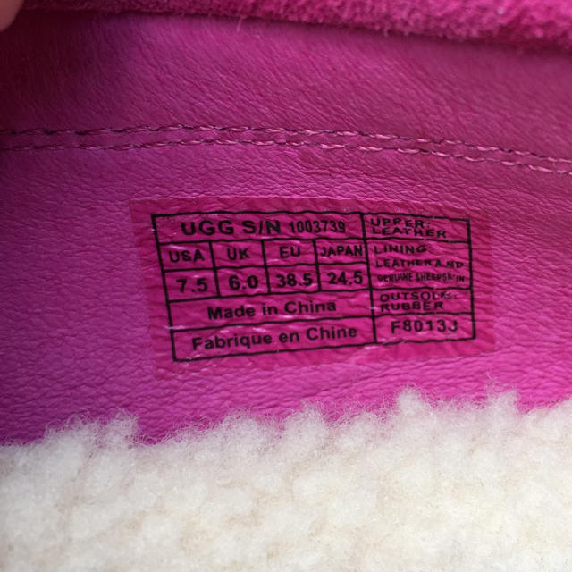 UGG(アグ)のUGG ミーナ モカシン ピンク 24.5  レディースの靴/シューズ(スリッポン/モカシン)の商品写真