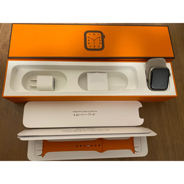 Apple Watch(アップルウォッチ)のけんしみ様専用　Apple Watch Hermes Series4 メンズの時計(腕時計(デジタル))の商品写真