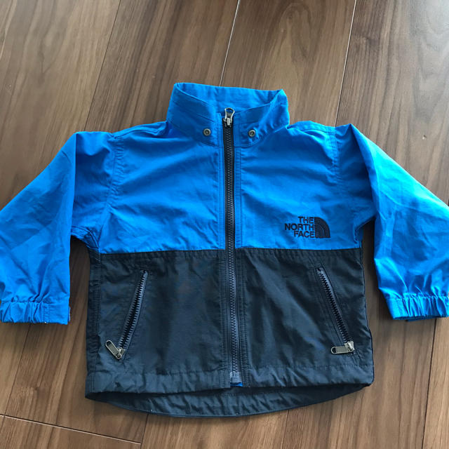 THE NORTH FACE(ザノースフェイス)のノースフェイス　ウィンドブレーカー　アウター　ベビー  キッズ　80 キッズ/ベビー/マタニティのベビー服(~85cm)(ジャケット/コート)の商品写真