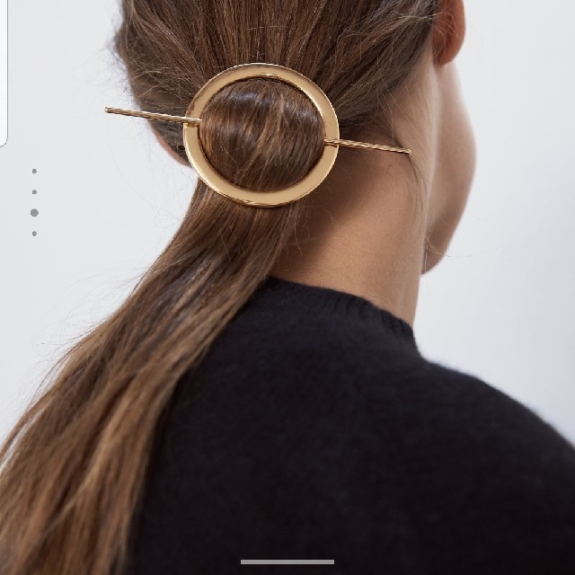 ZARA(ザラ)のZARAKO様専用 レディースのヘアアクセサリー(バレッタ/ヘアクリップ)の商品写真