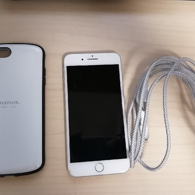 傷アリ　iPhone7Plus　１２８ＧＢ 本体　ケーブル　カバー　セットスマートフォン/携帯電話